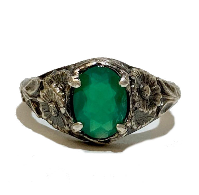 Art Nouveau Flower Ring Daisy Sterling Silver Antique Green Onyx Chrysoprase Image One Face
