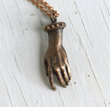 necklace-hand-tarot-luck