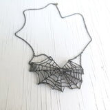 necklace-spiderweb-silver-spider